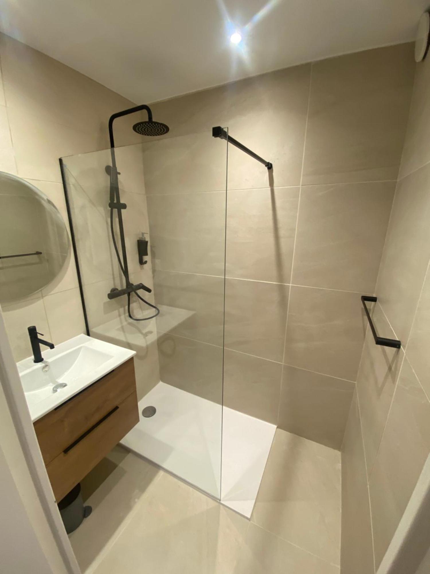 Appartement Avec Piscine 5 Min A Pieds Des Plages Vallauris Phòng bức ảnh